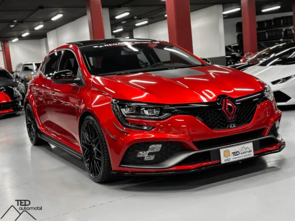 Renault Megane IV RS 300cv Automatic 03