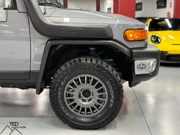 Toyota FJ Cruiser X Treme 272cv amb canvi automatic 05