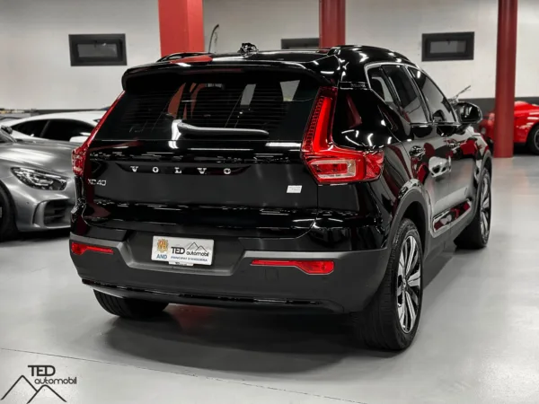 Volvo XC40 100 Electric 402cv 4x4 Twin Motor 06