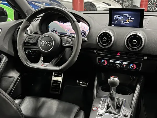 Audi RS3 Sportback 400cv 2017 13