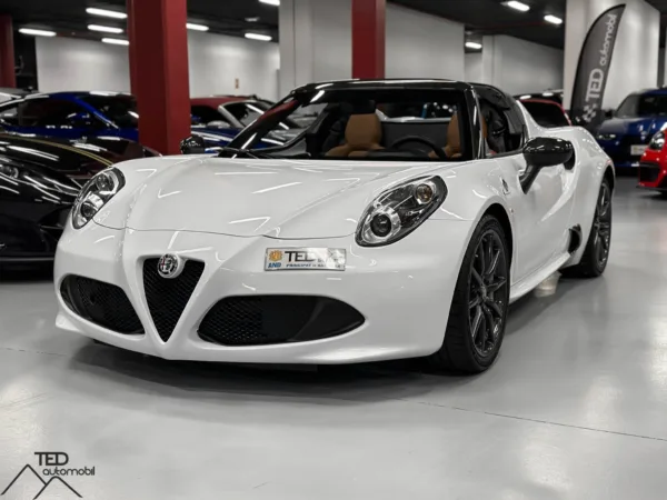 Alfa Romeo 4 C Spider 240cv Principale