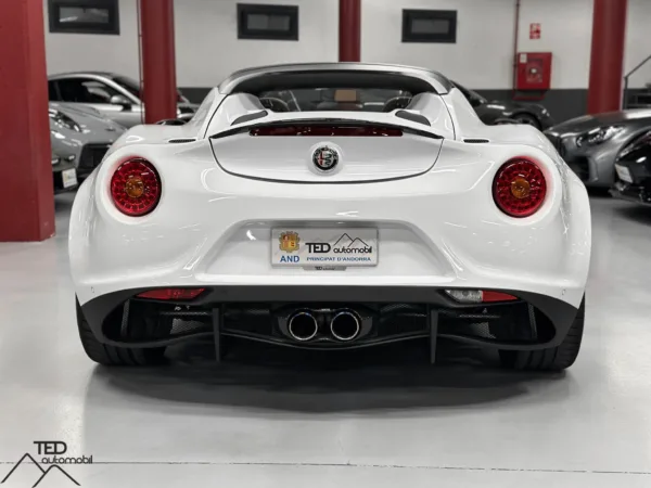 Alfa Romeo 4 C Spider 240cv 09