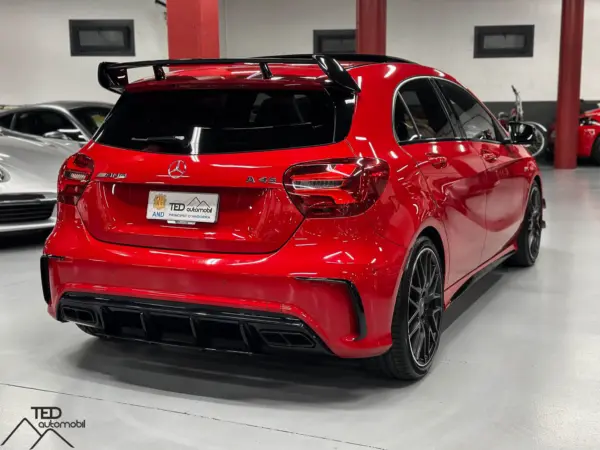 Mercedes A45 AMG 381cv 4 Matic 04