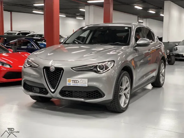 Alfa Romeo Stelvio Q4 280cv Principale