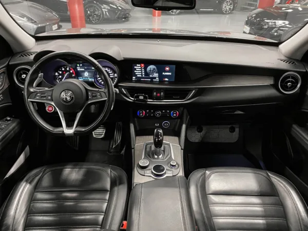 Alfa Romeo Stelvio Q4 280cv 15