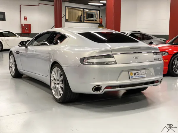 Aston Martin Rapide V12 477cv 12