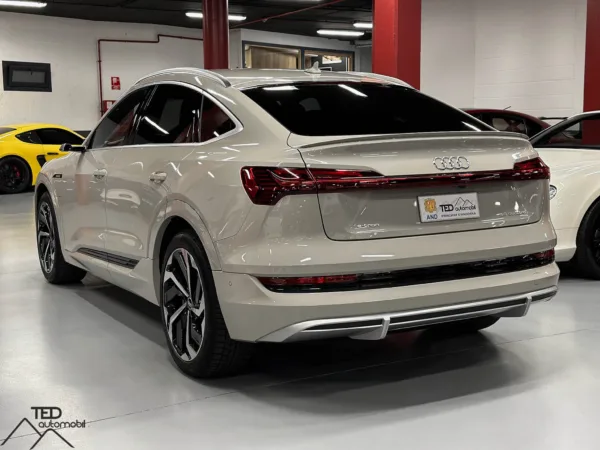 Audi E Tron Sportback 55 408cv 09