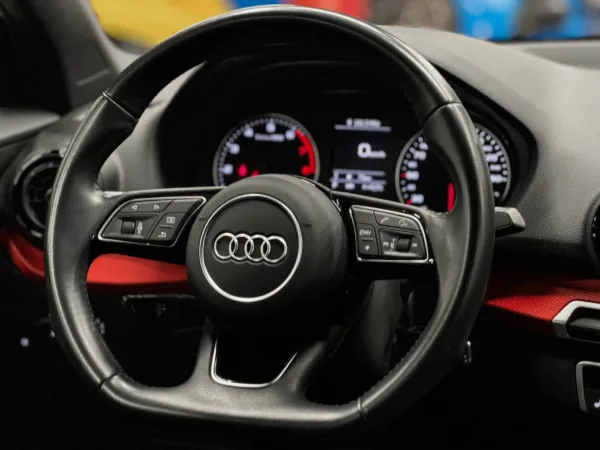 Audi Q2 190cv TFSI Quattro 12