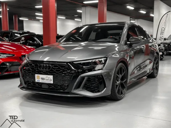 Audi RS3 Sedan 400cv Principale