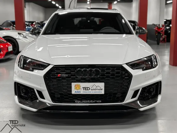 Audi RS4 B9 2 9 V6 Bi Turbo 450cv Quattro Blanc 02