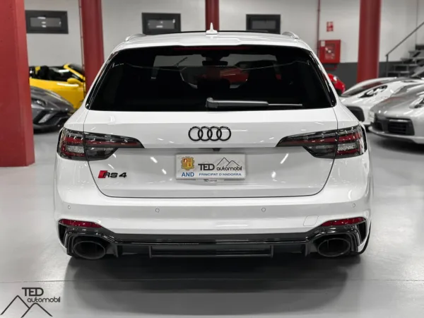 Audi RS4 B9 2 9 V6 Bi Turbo 450cv Quattro Blanc 07