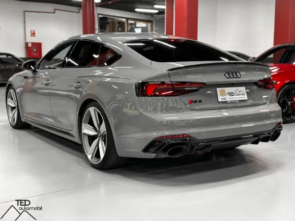 Audi RS5 Sportback 450cv Gris Nardo 11