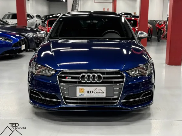 Audi S3 300cv Quattro Stronic Blau 02