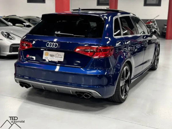 Audi S3 300cv Quattro Stronic Blau 05