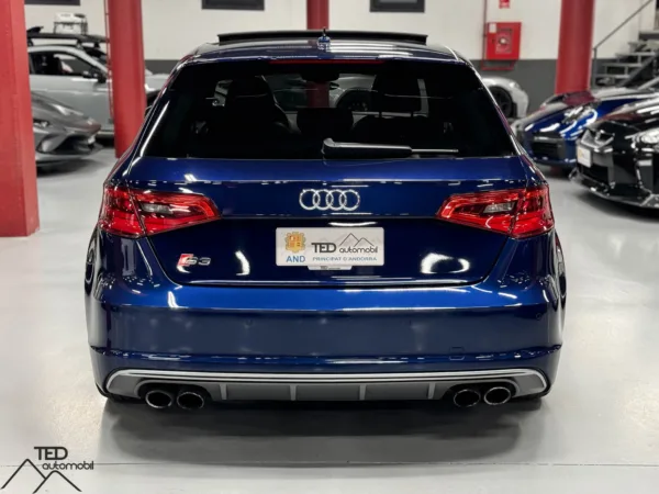 Audi S3 300cv Quattro Stronic Blau 06