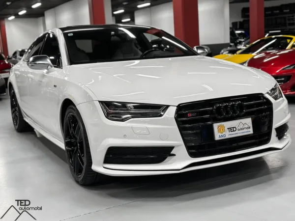 Audi S7 V8 450cv Quattro Akrapovic 03